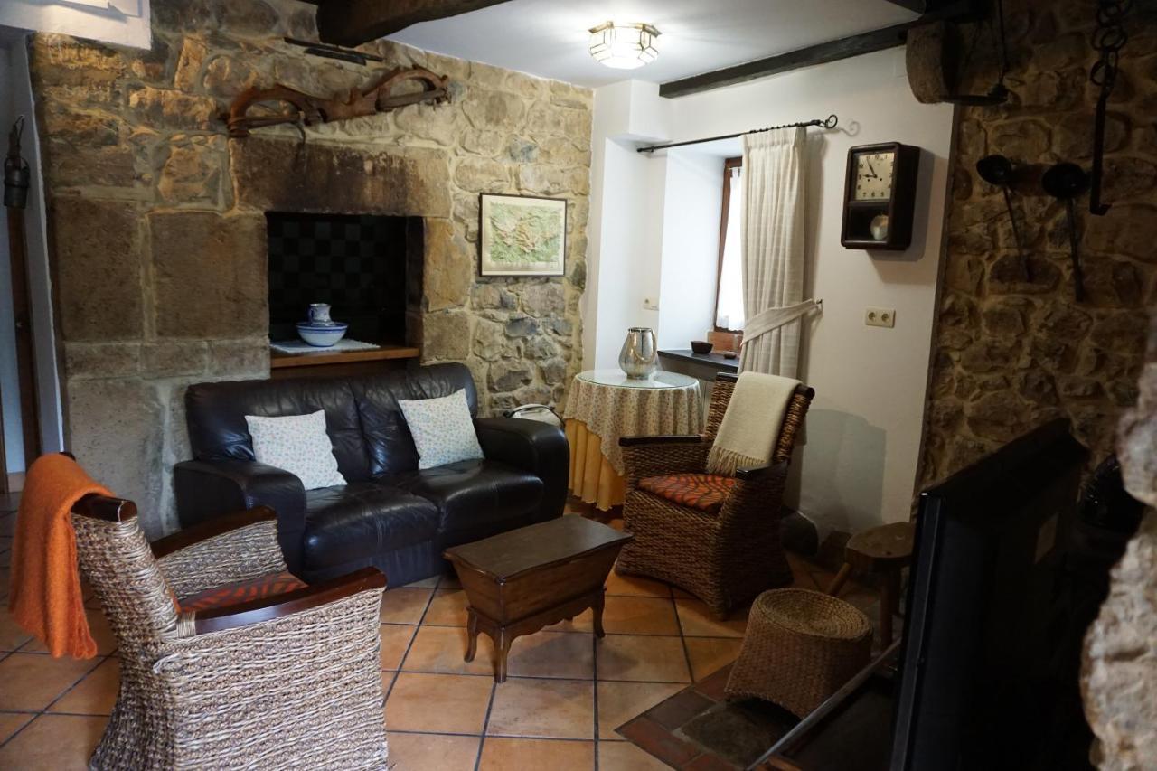 Casa Rural Moradiellos Arenas De Cabrales Exterior foto